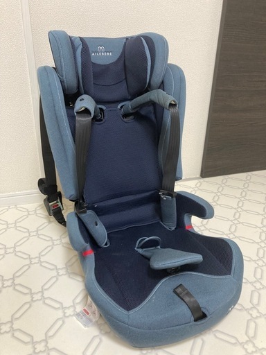 エールベベ 1-11歳使用可 チャイルドシートジュニアシート