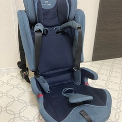 最終値下25日までエールベベ 1-11歳使用可 チャイルドシートジュニアシート