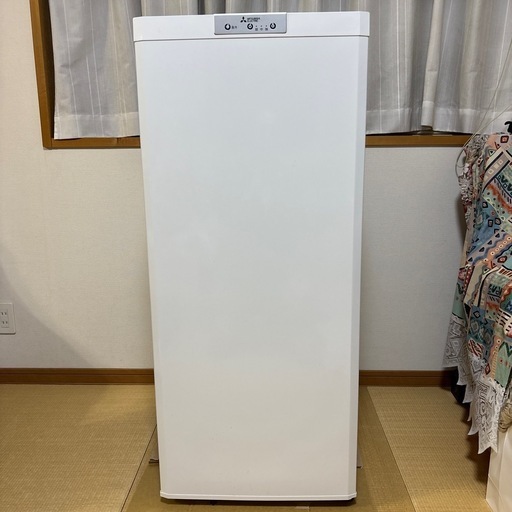 三菱ノンフロン冷凍庫MF-U12G-W形2021年製