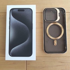 【限定値下げ】美品　iPhone15pro ケース付き！