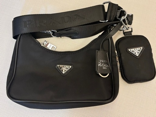 USED✨ PRADA　ショルダーバッグ　ブラック