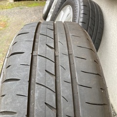 ラクティス　タイヤホイール