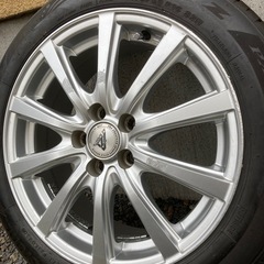 ラクティス　タイヤホイール