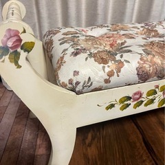 ロココ調スツール・アンティーク調ソファー2点セット