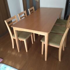 ニトリ 6人掛け ダイニングテーブルの中古が安い！激安で譲ります  