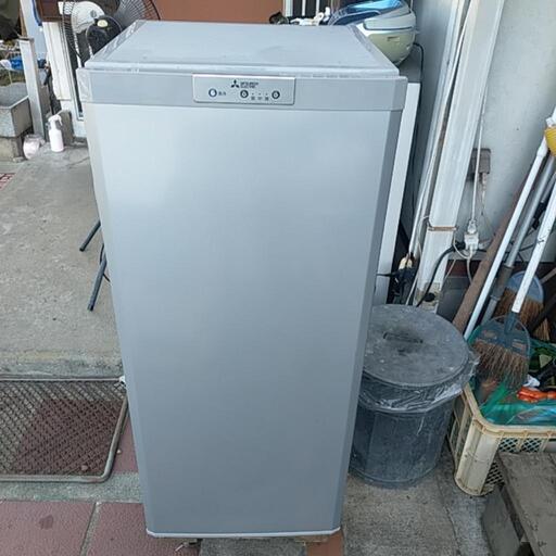 三菱ノンフロン冷凍庫　121L　２０１６年