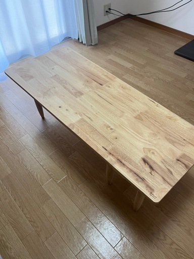 テーブル