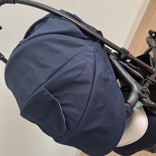 ベビーカー、バギー combi