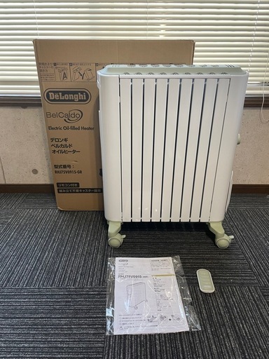 ◆DeLonghi◆デロンギ◆RHJ75V0915-GR◆元箱、リモコン付◆オイルヒーター◆暖房器具◆