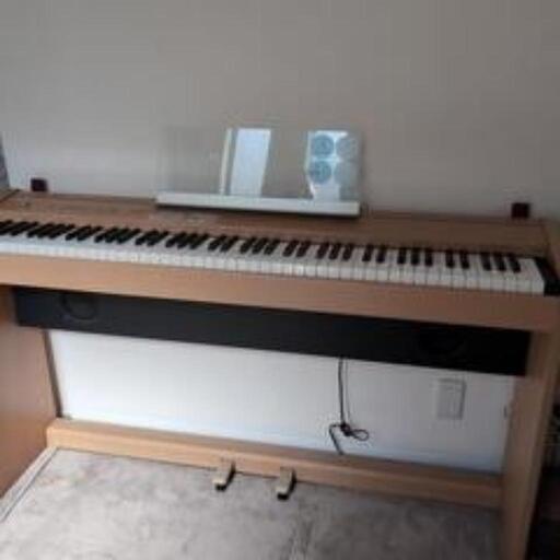 中古・ローランド ROLAND Ｆ－１００　デジタルピアノ