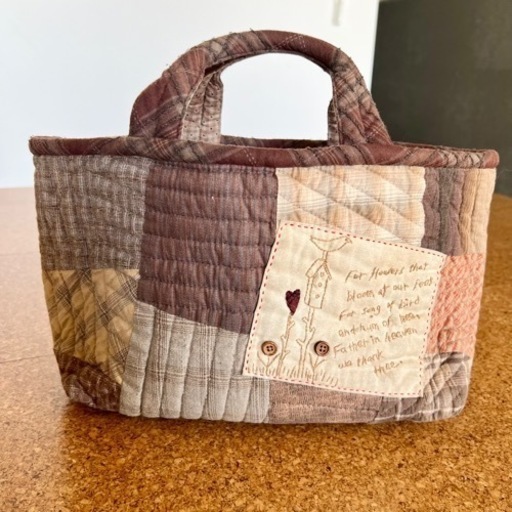 ハンドメイド　キルト\u0026刺繍　ハンドバッグ