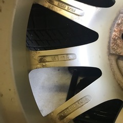 予約中215/65R16  スタッドレス　VRX2  エルグランド (E52)で使用