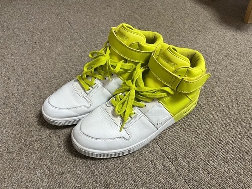 LACOSTE  ラコステ　ハイカットスニーカー