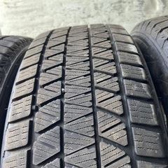 バリ山　BRIDGESTONE ブリヂストン　ブリジストン　DM-V3 225/60R18 スタッドレス　タイヤ　2022年〜2023年製　18インチ