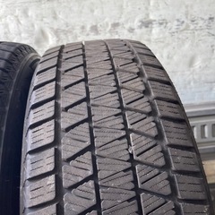 バリ山　BRIDGESTONE ブリヂストン　ブリジストン　DM-V3 225/60R18 スタッドレス　タイヤ　2022年〜2023年製　18インチ