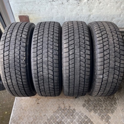 ブリヂストン　ブリザック　dm-v3 24年製 超バリ山　美品 24年製 日本製 265/60R18 110R ブリヂストン BLIZZAK DM-V3