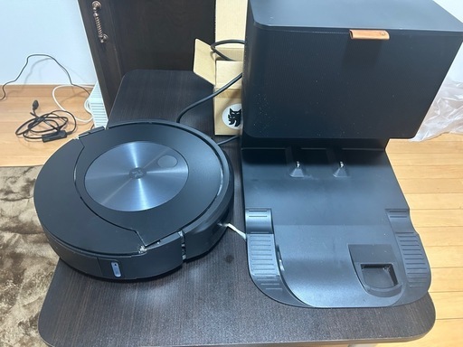ルンバj7  購入して1年。完動品。消耗品新品サービス。