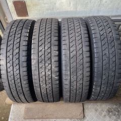 バリ山BRIDGESTONE ブリヂストンブリジストンDM-V3 225/60R18 スタッドレスタイヤ2019〜2022年製18インチ (ibbタイヤ)  白石のタイヤ、ホイールの中古あげます・譲ります｜ジモティーで不用品の処分