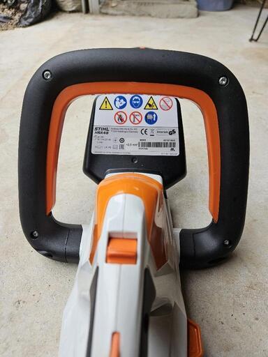 STIHL  スチール　充電式バリカン　コードレス　ヘッジトリマー　HSA 45