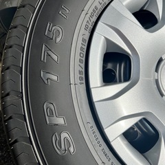 ハイエース　標準タイヤ
