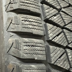 ホイル付スタッドレスタイヤ 225/60 R17