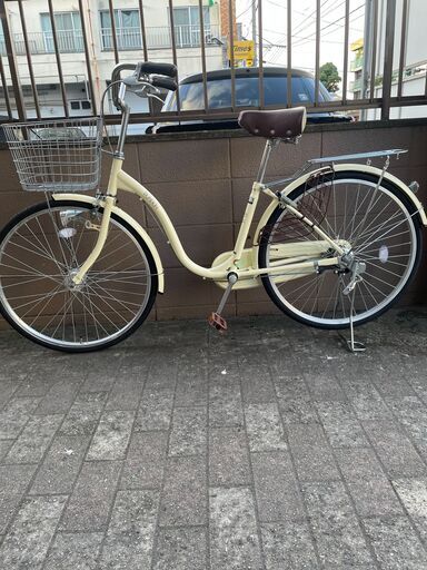 リサイクルショップどりーむ荒田店 No1493 ほぼ新品！ 定価約３万　自転車　ママチャリ　２６インチ　LEDオートライト付き　鍵付き　カゴ付き　PUMPKIN