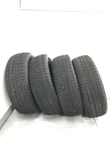 スタッドレスタイヤ　195 60 R16