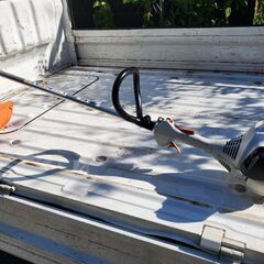  世界のスチール  STIHL FS38 軽量 庭の芝刈りや雑草刈りに