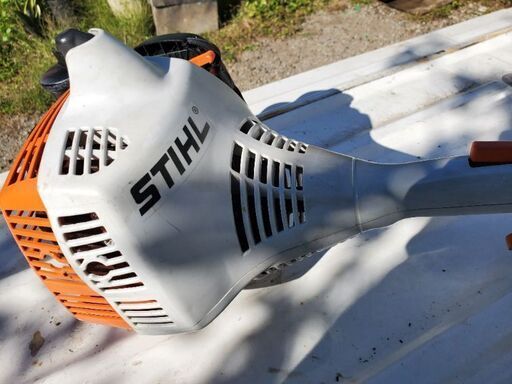 ナイロンコード専用刈払機 スチール STIHL FS38 軽量 庭の芝刈りや雑草刈りに