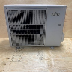 美品　FUJITSUエアコン　10畳用　2015年製
