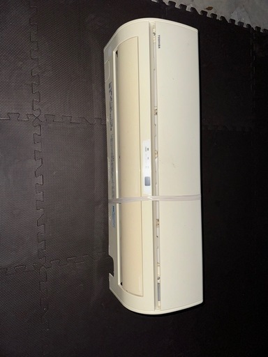 東芝エアコン☆室外機、ホース付き☆動作確認済み☆総重量9kg☆100V☆
