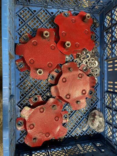 大型トラック用 ホイールスピンナー 22.5インチ 4つセット ブラケット