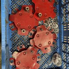 大型トラック用 ホイールスピンナー 22.5インチ 4つセット ブラケット付き