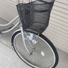 26インチ 3段ギア ママチャリ シルバー 大人用自転車 鍵付