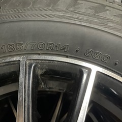ブリジストン　スタッドレス　185/70/14