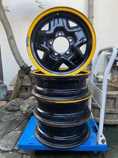 LX570 中古ｱﾙﾐ&ｽﾀｯﾄﾞﾚｽ【285/50R20】四本 285/50R20 スタッドレス