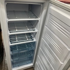 【安心の6ヵ月保証付き！】TENPOSの2019年製冷凍ストッカーです！