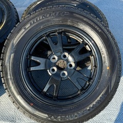 思い切って値引しました。トヨタ プリウス用スタッドレス純正 15インチ アルミホイール 黒 4本 付き(セット)