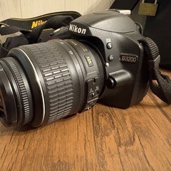 Nikonデジタル一眼レフカメラD3200（動作確認済み）