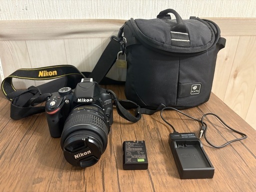 Nikonデジタル一眼レフカメラD3200（動作確認済み）