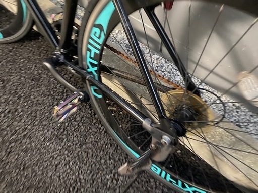 21Technology 大幅値下げ中 クロスバイク 700C シマノ製6段変速 自転車