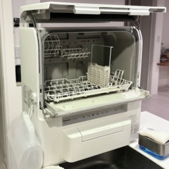 ご商談中 Panasonic 食器洗い乾燥機 NP-TSP1-W 2021年製