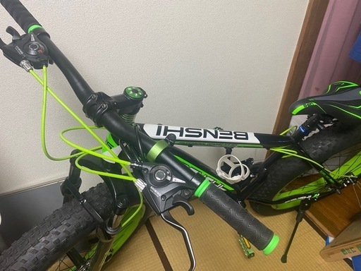 極太タイヤファットバイク自転車