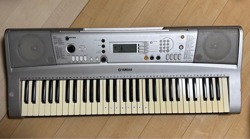 電子ピアノ