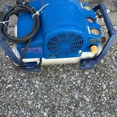 中古マックスエアコンプレッサ