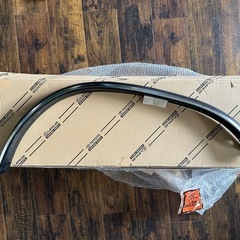 USトヨタ純正品 ハイラックス サーフ 185 フェンダー モール アーチ ナロー USDM 北米 海外 4RUNNER 4ランナー 新品 