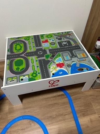 HAPE お片付け　テーブル　幼児用\n