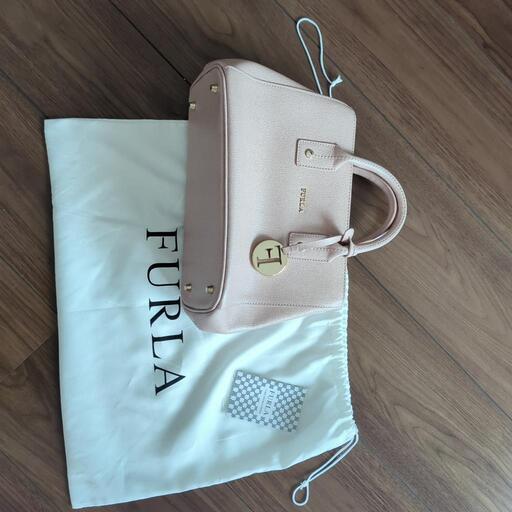 FURLA　ショルダーバッグ