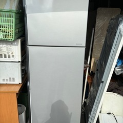 Hitachi 230 L 冷蔵庫2018