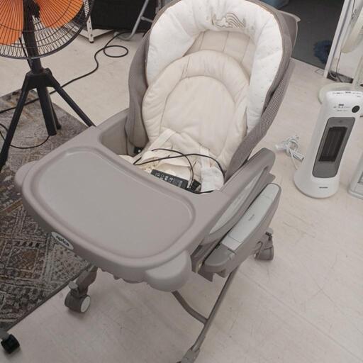 ★ジモティ割あり★ 電動ハイローチェア　Aprica　 高さ(H)--× 幅(W)--× 奥行(D)--【joh 2831】